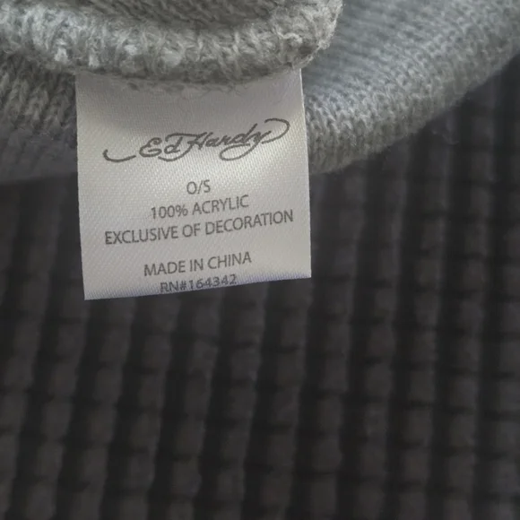 Ed Hardy Gray Beanie with Tiger and Rose Embroidery - Picture 4 of 5